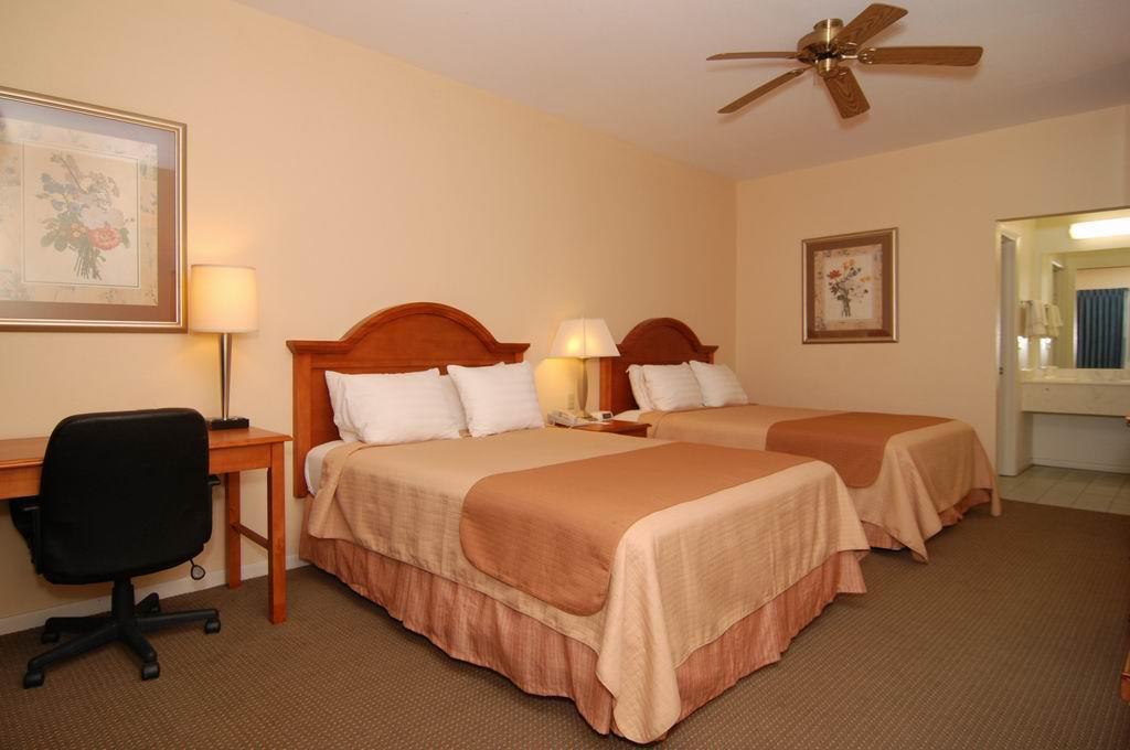 Inn Of Navasota Hotel Exterior photo